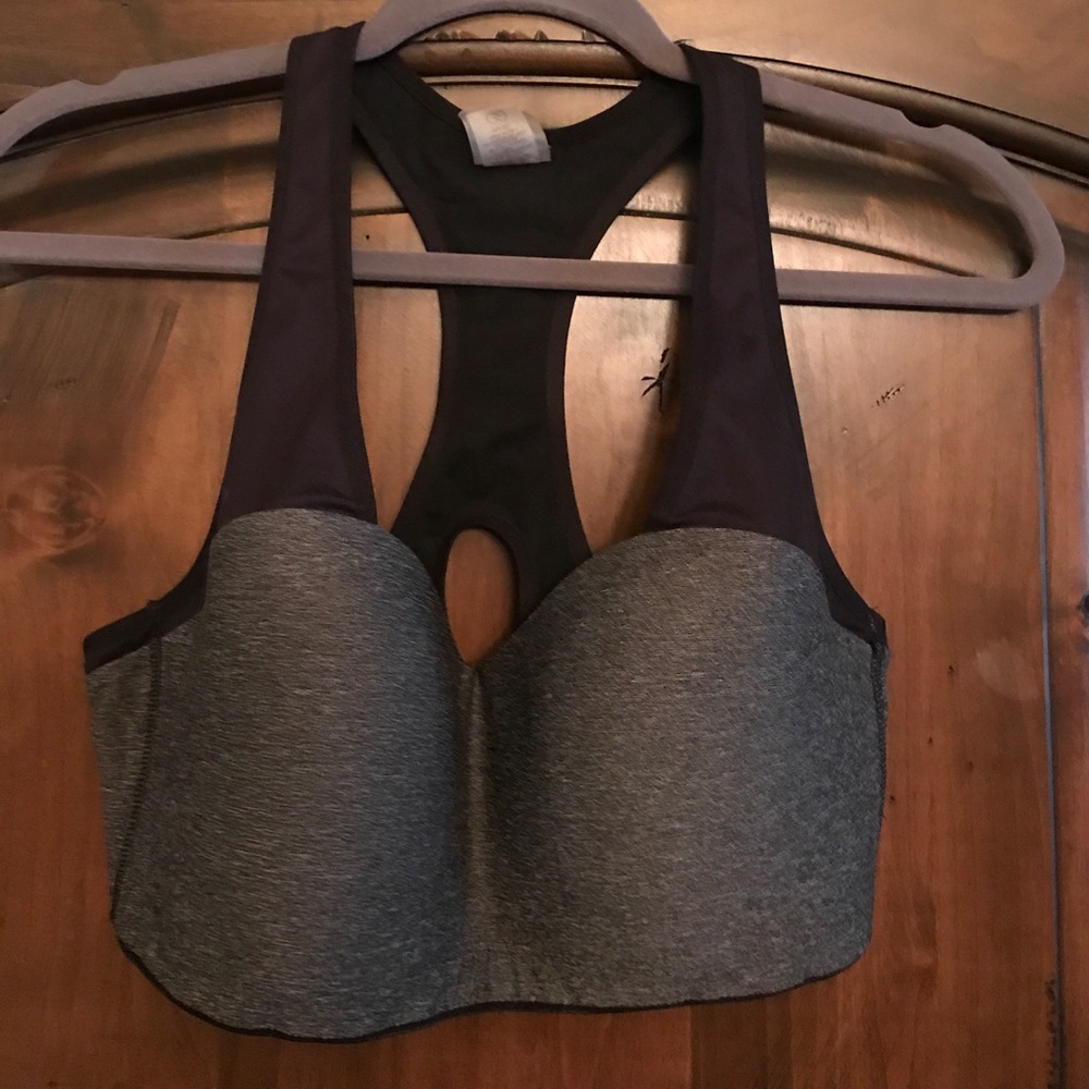 Calia Sports Bra by Carrie Underwood